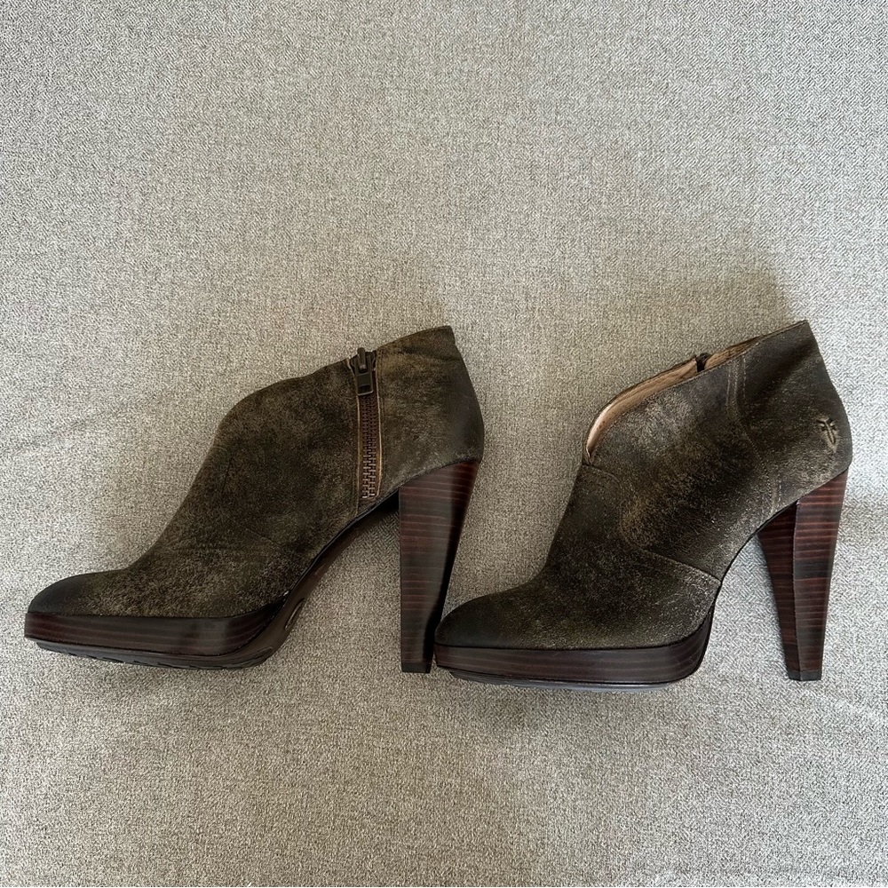 Frye Harlow Campus Booties